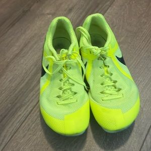 Nike Track Cleats ( fits big boys youth )